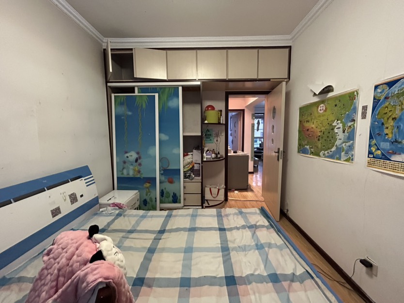 凤凰苑小区,凤凰苑两室一厅一卫精装修带家具拎包入住4