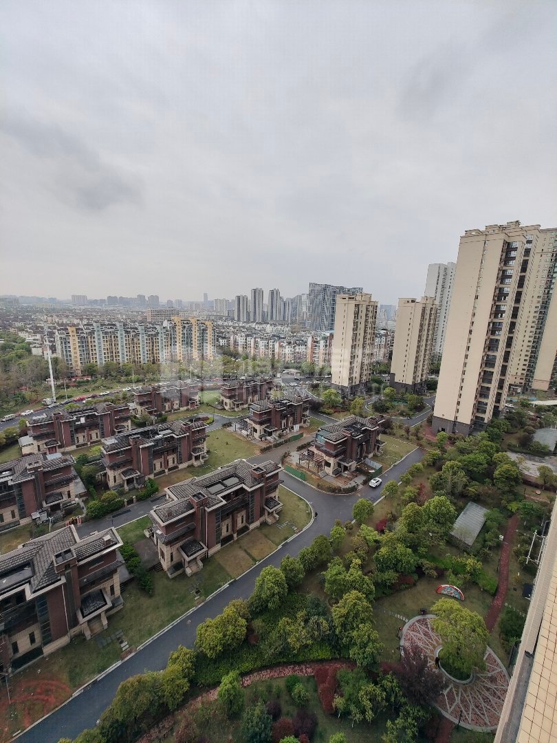 溪湖家园,房东诚心售卖 看房预约 采光充足 户型方正15