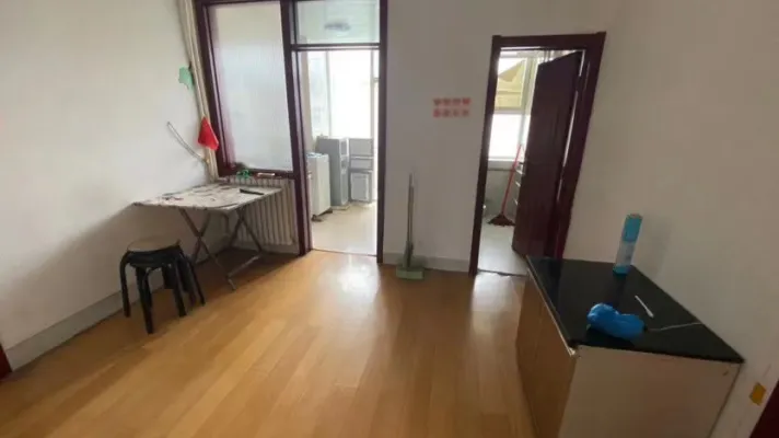 广场 市公安局 市政府 附近