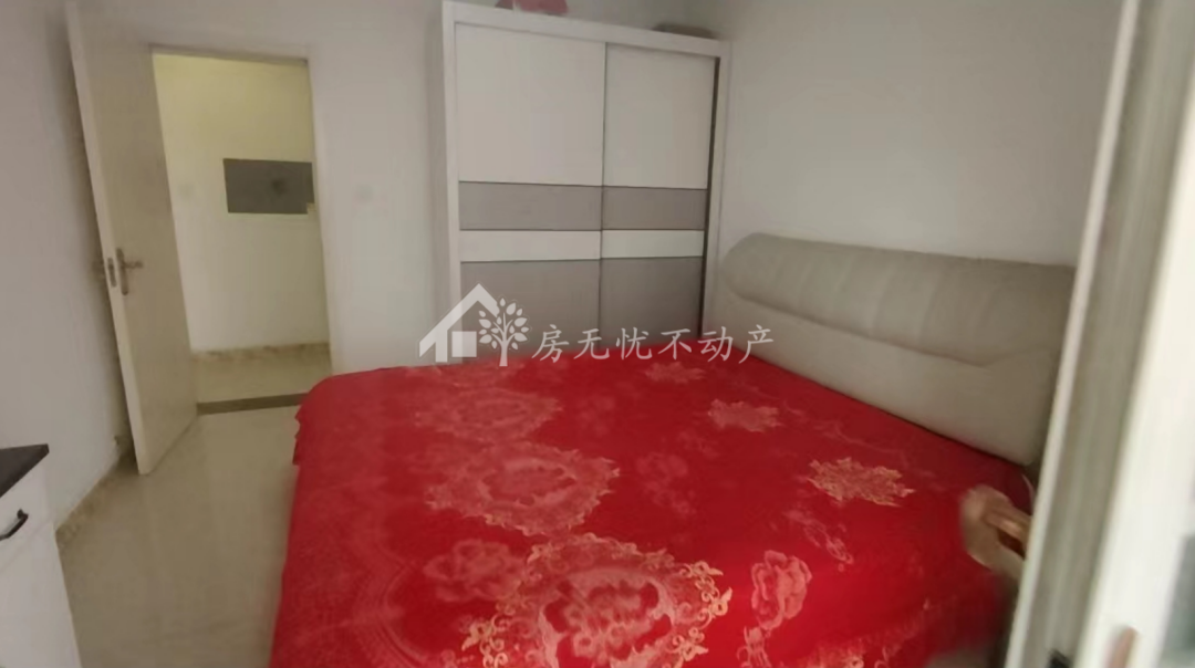 明德花园,3室2厅1卫1阳台106㎡,阔绰客厅,超大阳台12
