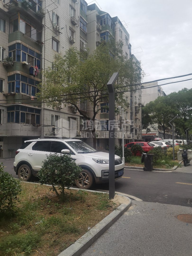 梨园一区,67㎡梨园一区紧邻地铁,公交便利10