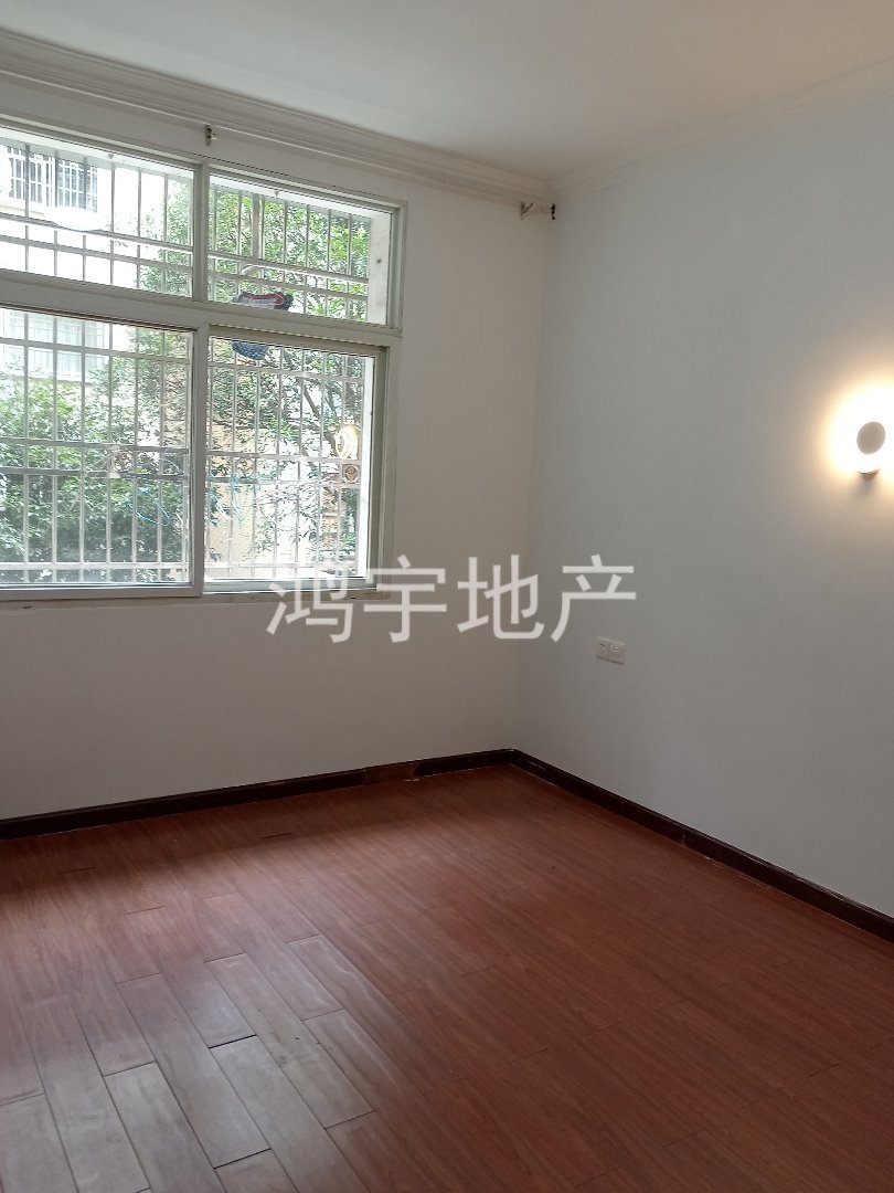 伟业公园路小区,龙泉公园旁 楼梯三房 视野好4