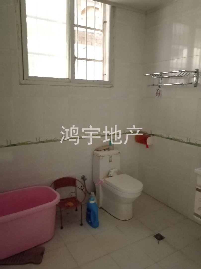 伟业公园路小区,龙泉公园旁 楼梯三房 视野好3