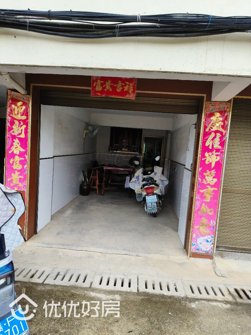 画眉一村,画眉一村80万元130㎡4室3厅3卫1阳台普通南北,业主急售1