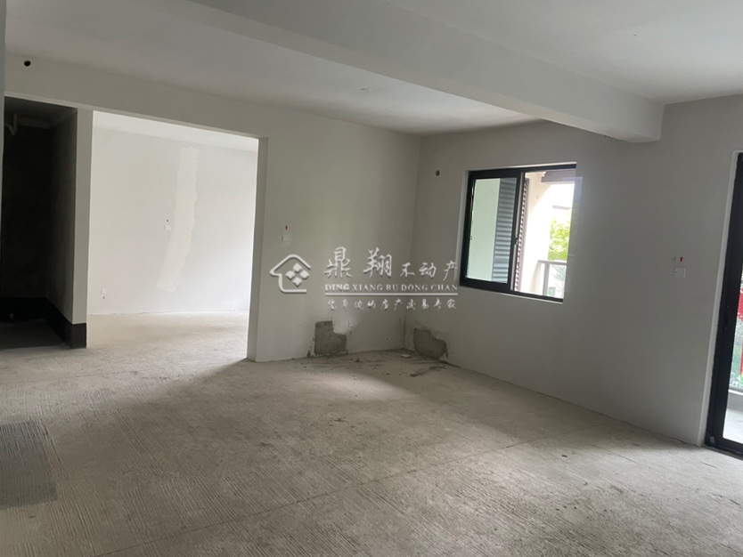 中梁湫水名邸,湫水名邸这套位置好,户型佳,楼层低采光好的5