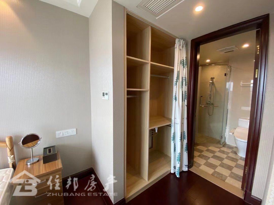 江南名府,目前租出去了 看房方便的3