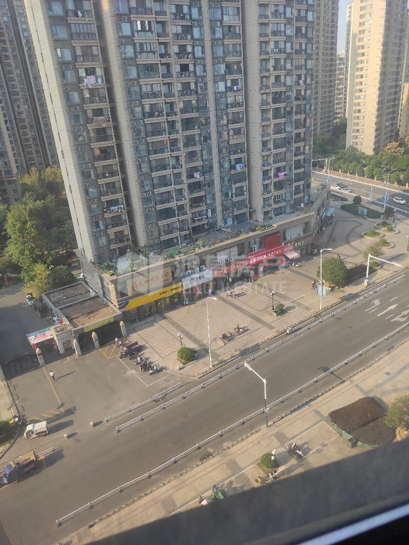 恒大御景,精装湖景3房,诚心出售18