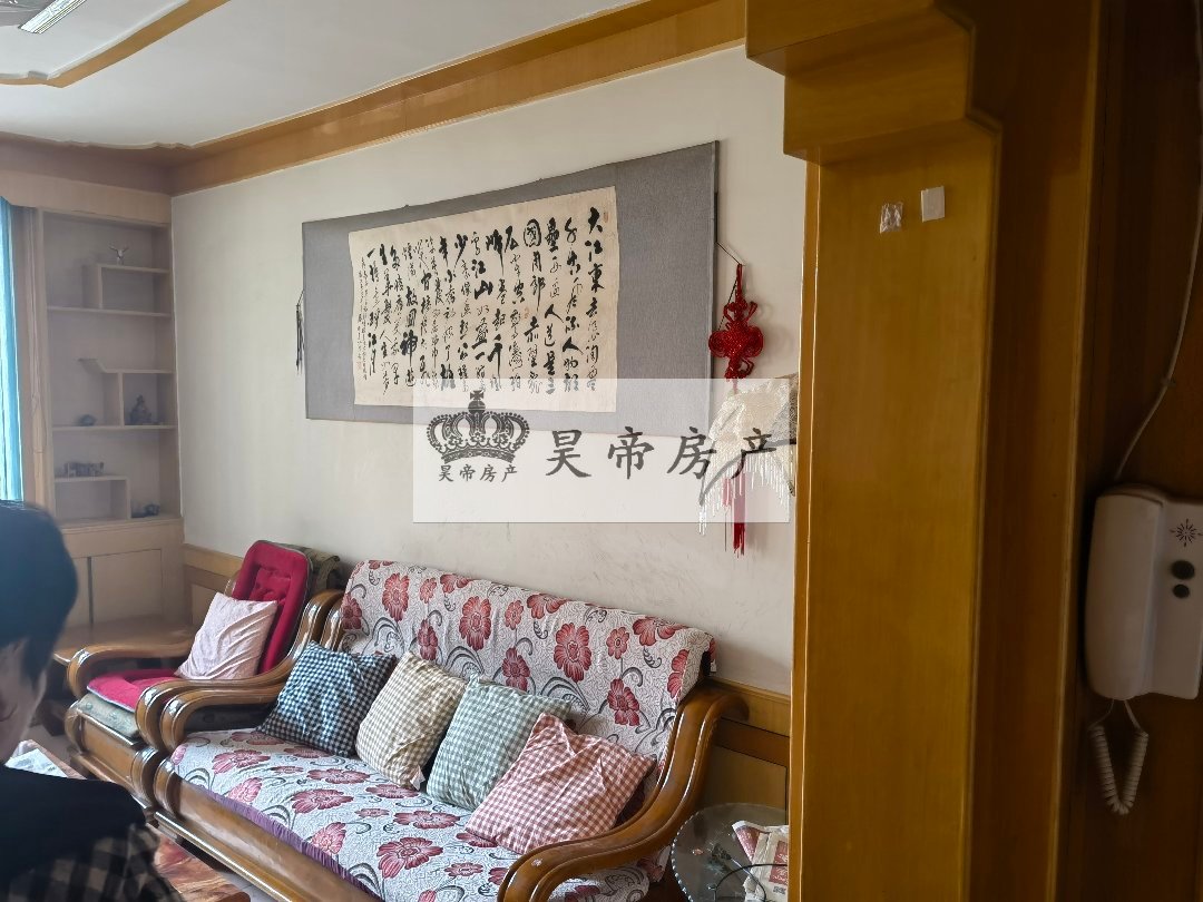 安泰家园,安泰家园 卫生间带窗户,东西通透,房子出租中,看房提前约10