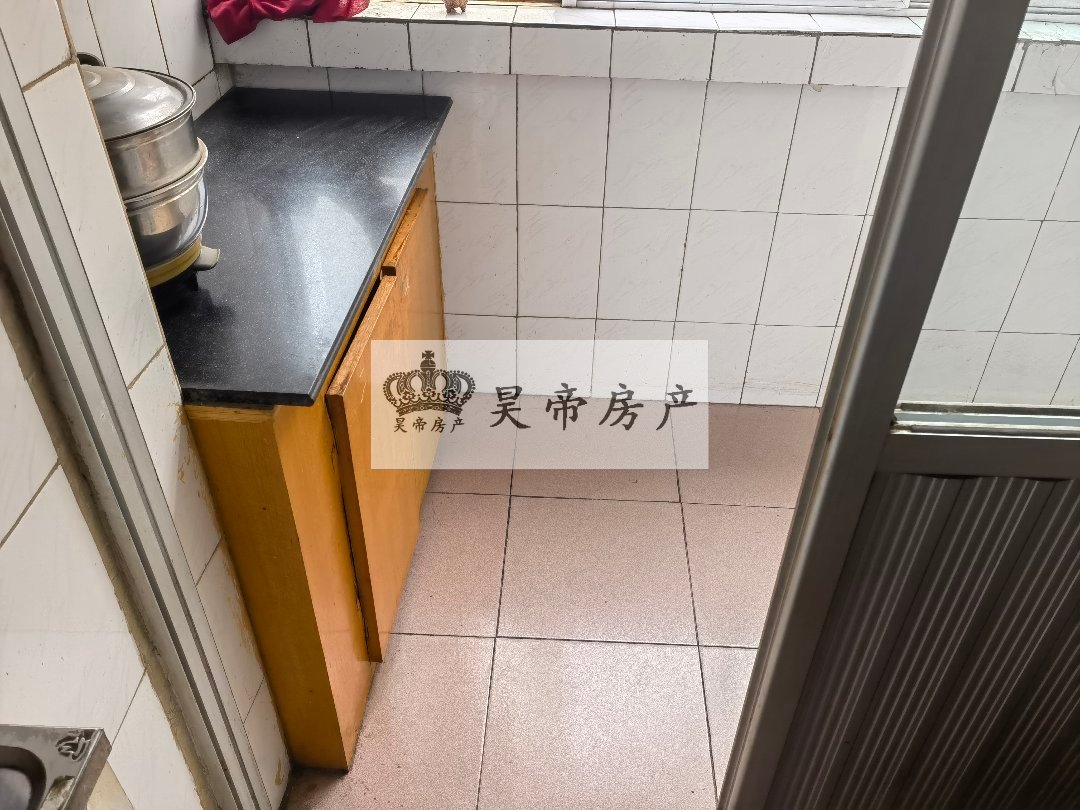 安泰家园,安泰家园 卫生间带窗户,东西通透,房子出租中,看房提前约7