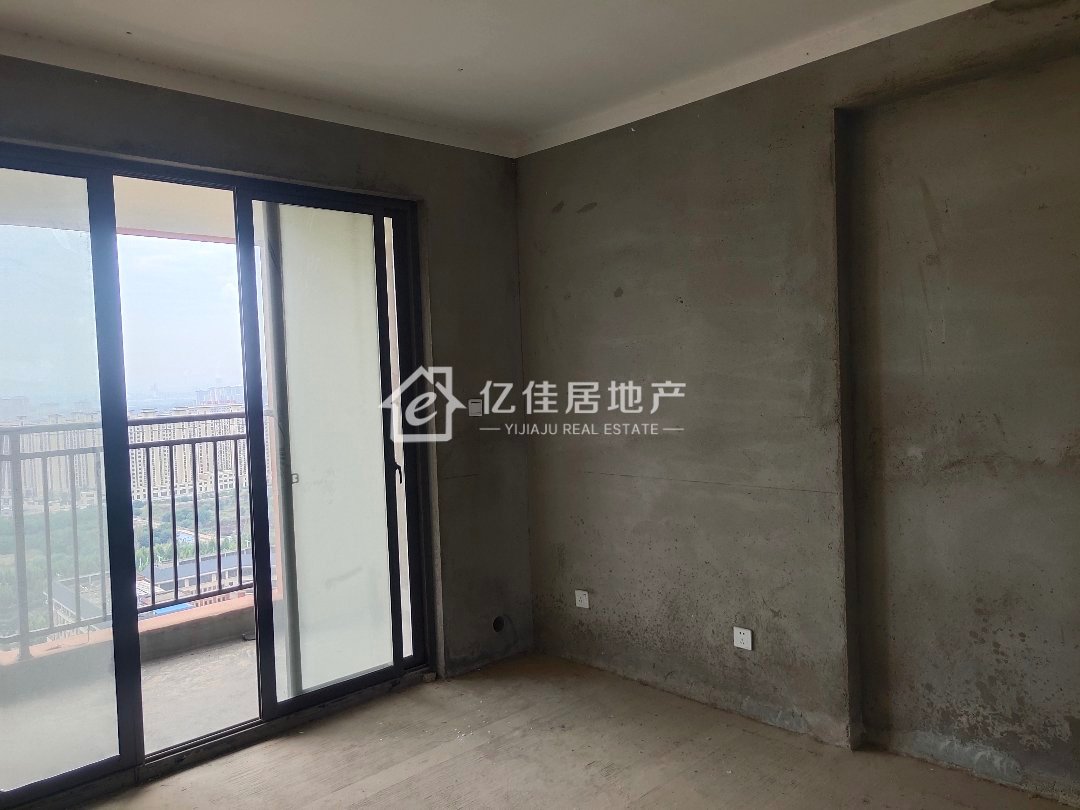 万汇城,新体育场附近万汇城,一梯一户大四室,全天采光!12