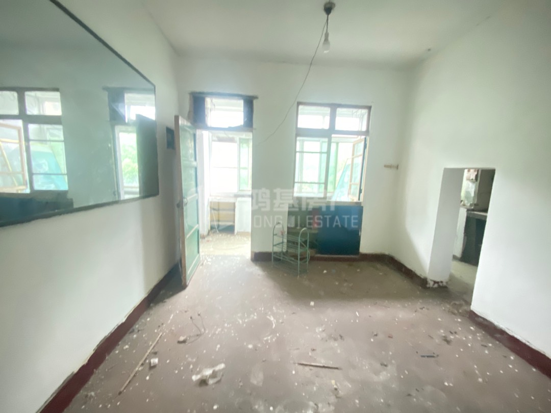铁路八村,性价比超高的2室1厅1卫1阳台 阳光 视线 无忧!10