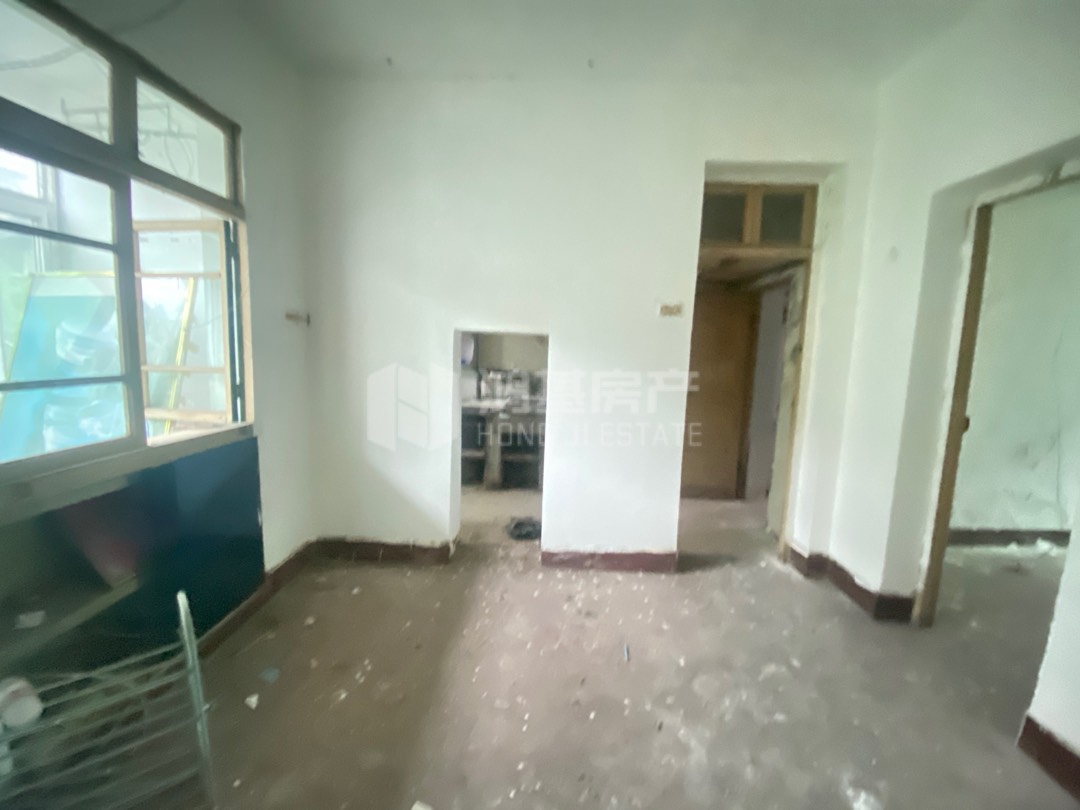 铁路八村,性价比超高的2室1厅1卫1阳台 阳光 视线 无忧!9