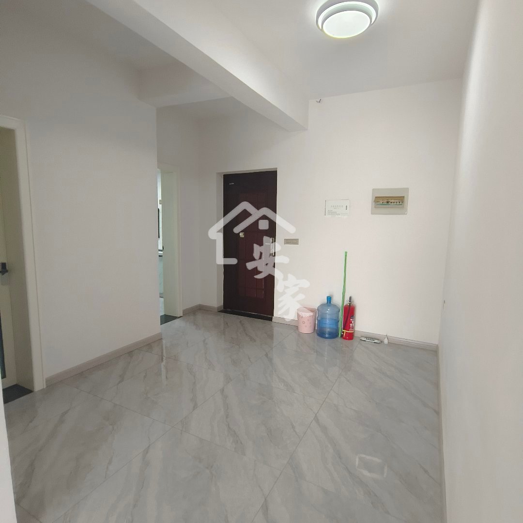 芸台芷岸,简装新房急售临河 采光户型绝加5
