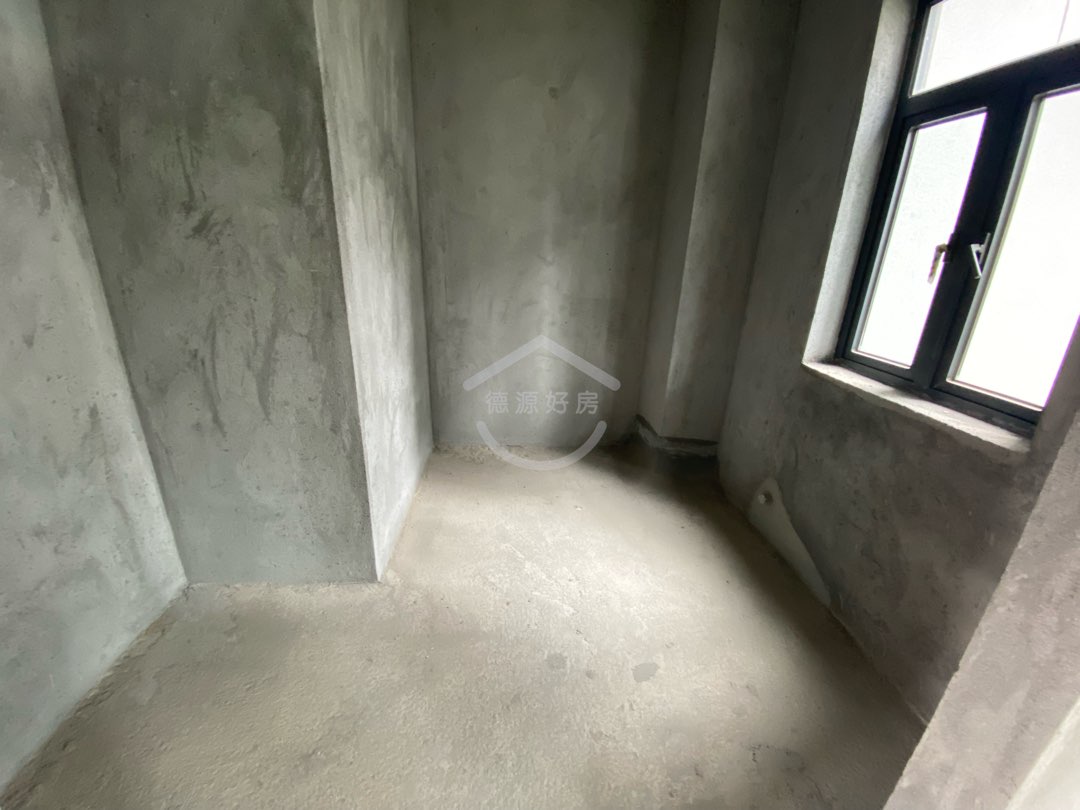 博富名苑,博富名苑12楼,138平,4房3卫南北一字毛坯,175万2