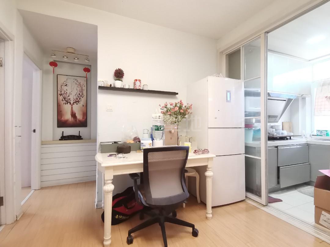 二十八所南苑,精品好房,楼层好,视野广,二十八所南苑3室1厅1卫1阳台南!2