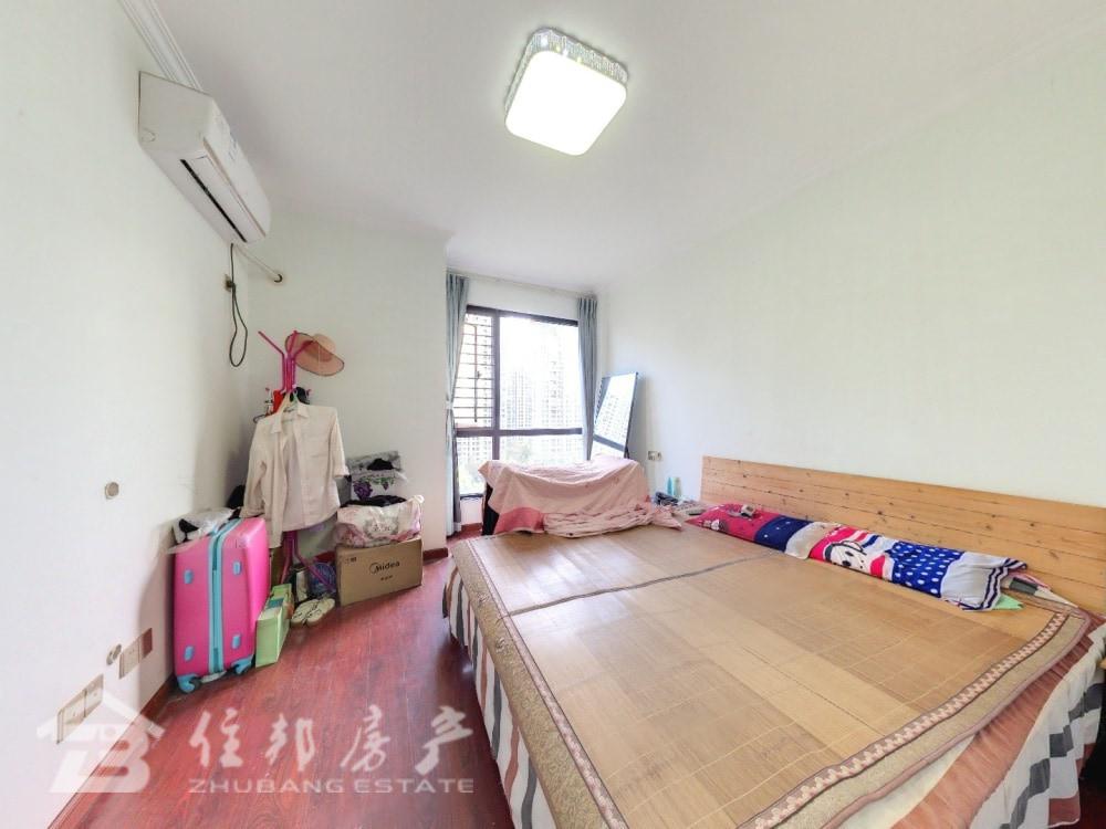 高运莱茵传奇,高运莱茵传奇84.36㎡4室2厅2卫1阳台普通,多条公交经过2