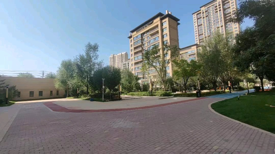 绿地国际花都,绿地国际花都三期前排临街三室两厅两卫全明户型14