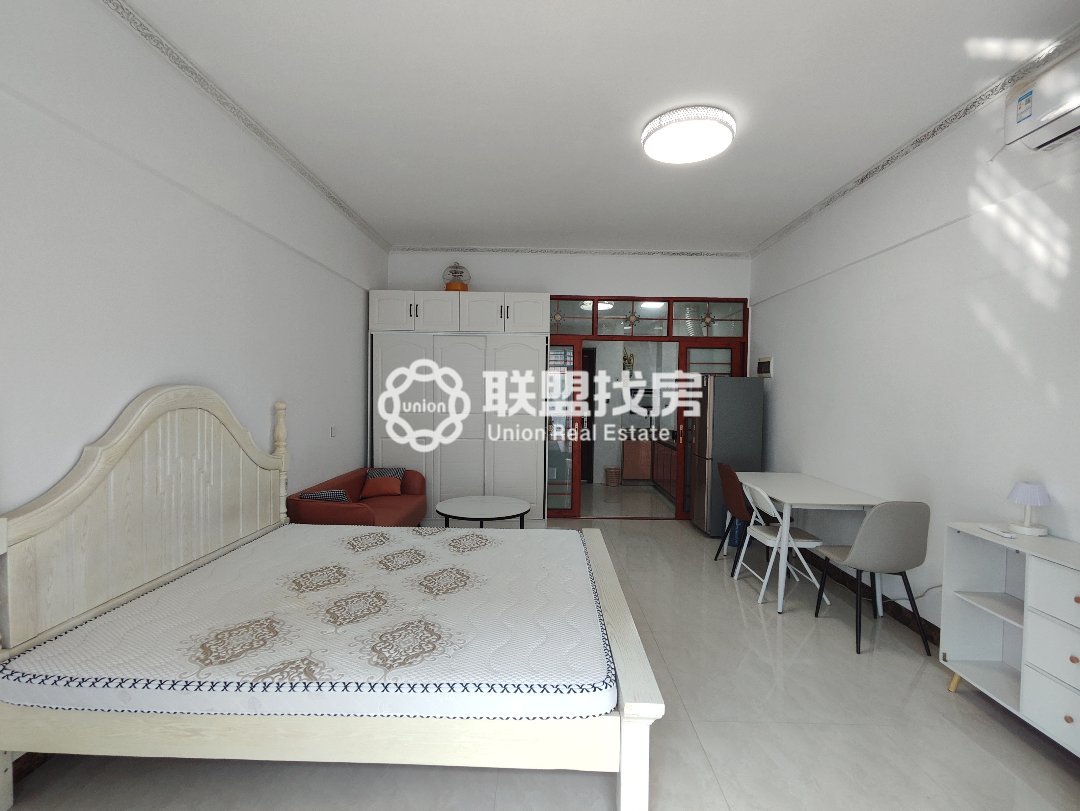 联邦太古,广场周边联邦太古精装大单间出售,拎包入住,带租出售!6