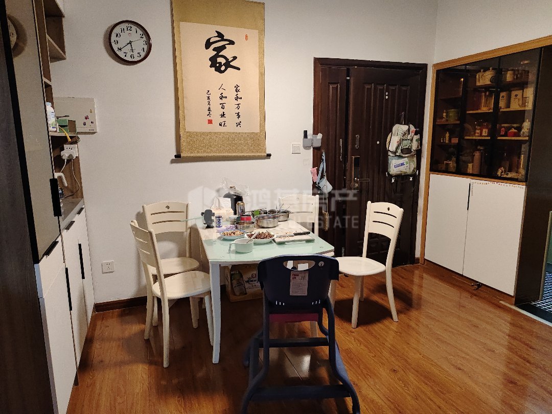 水榭花都,水榭花都 精装带家具家电 房东诚心出售4