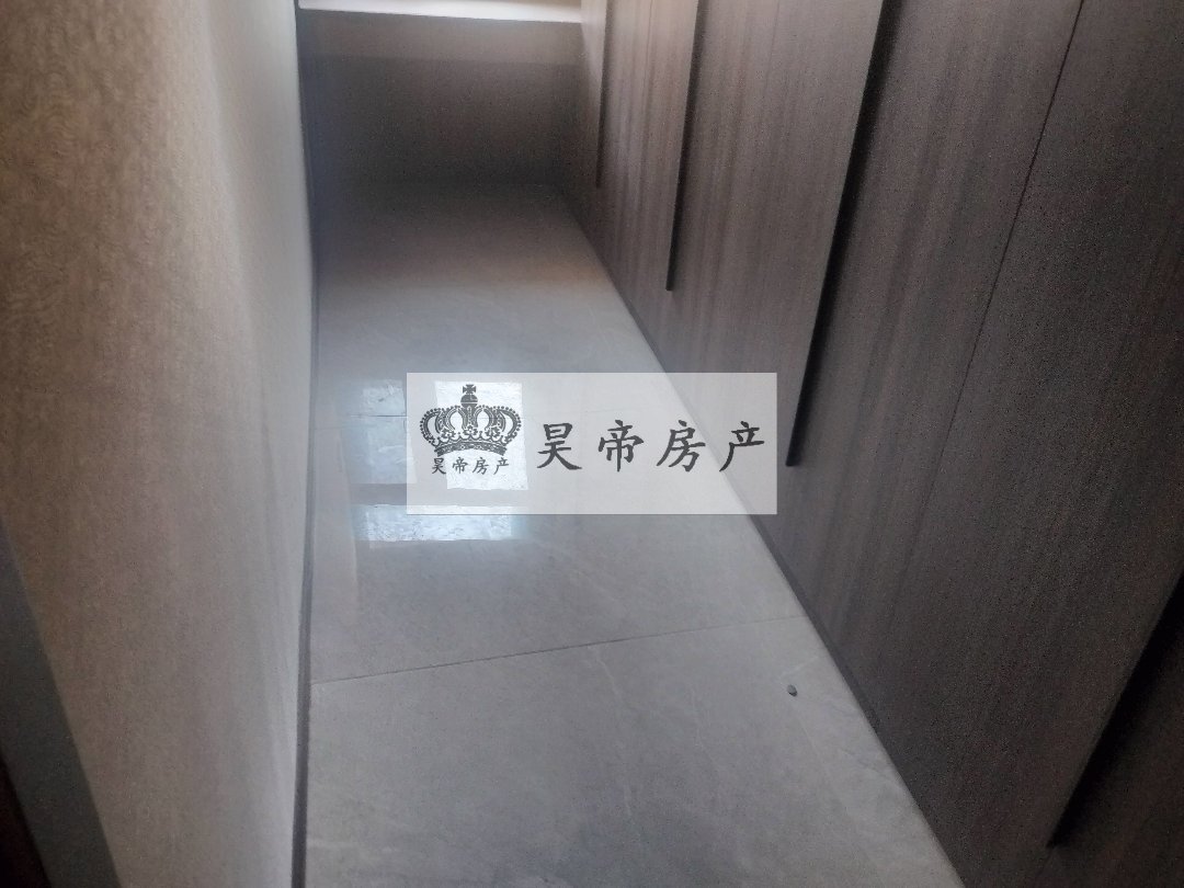 银时代北区,银时代北区,四室两厅三卫南北通透,精装修,带车位,储藏间3