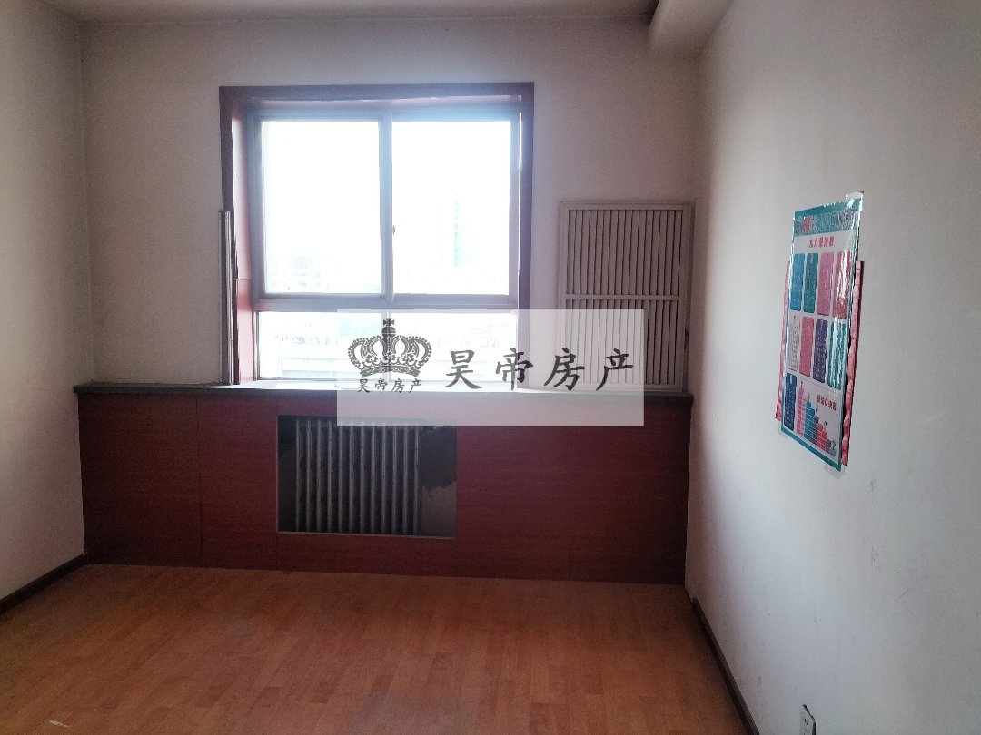 西部大市场,西部大市场,6+7复式楼,4室2厅2卫.8