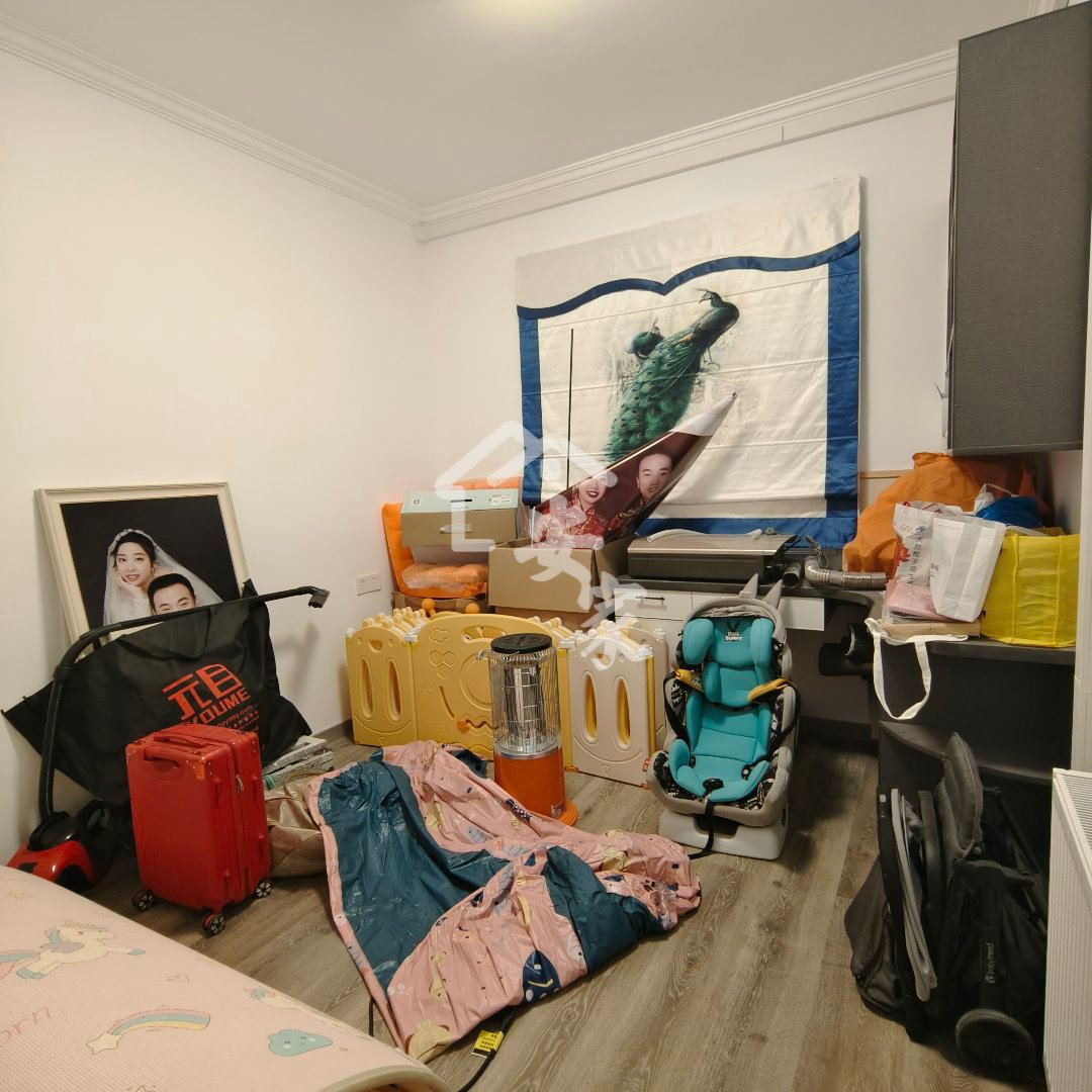 伯爵阳光里,精装修拎包入住关门卖小区环境舒适9