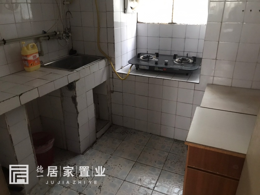 外贸局住宿局,二中附近 单位小区两房诚心出售9