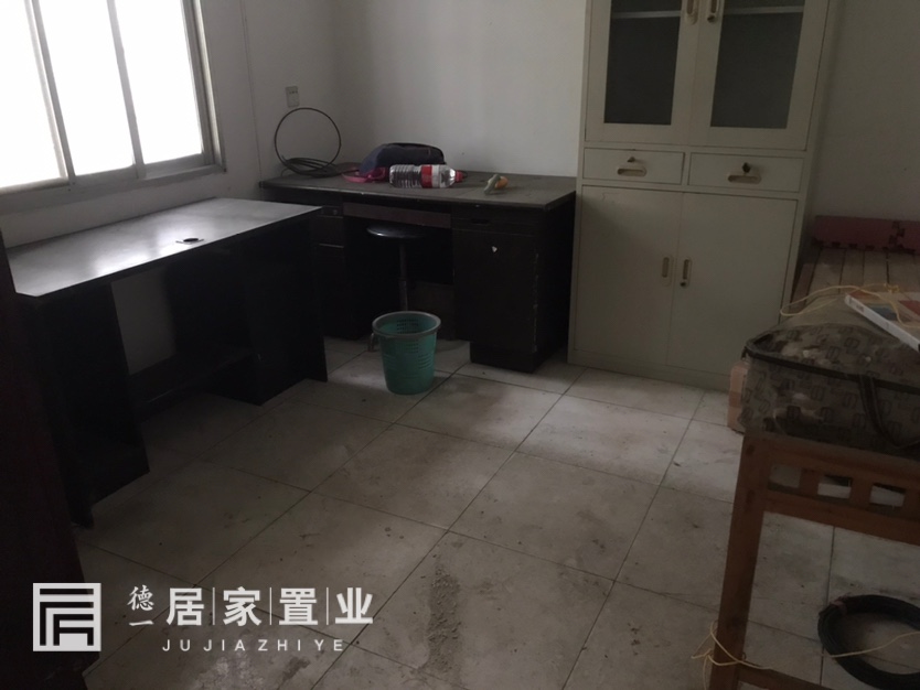 外贸局住宿局,二中附近 单位小区两房诚心出售2