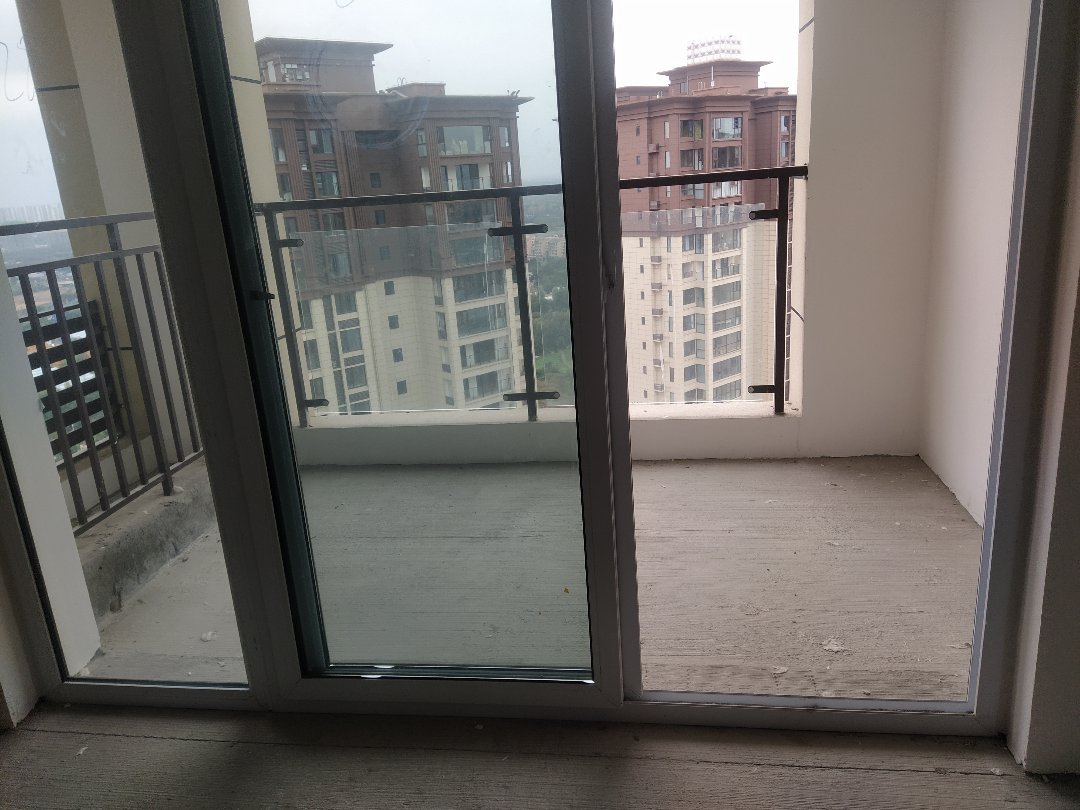 锦利锦城壹號,快到老证了,可老证过户5