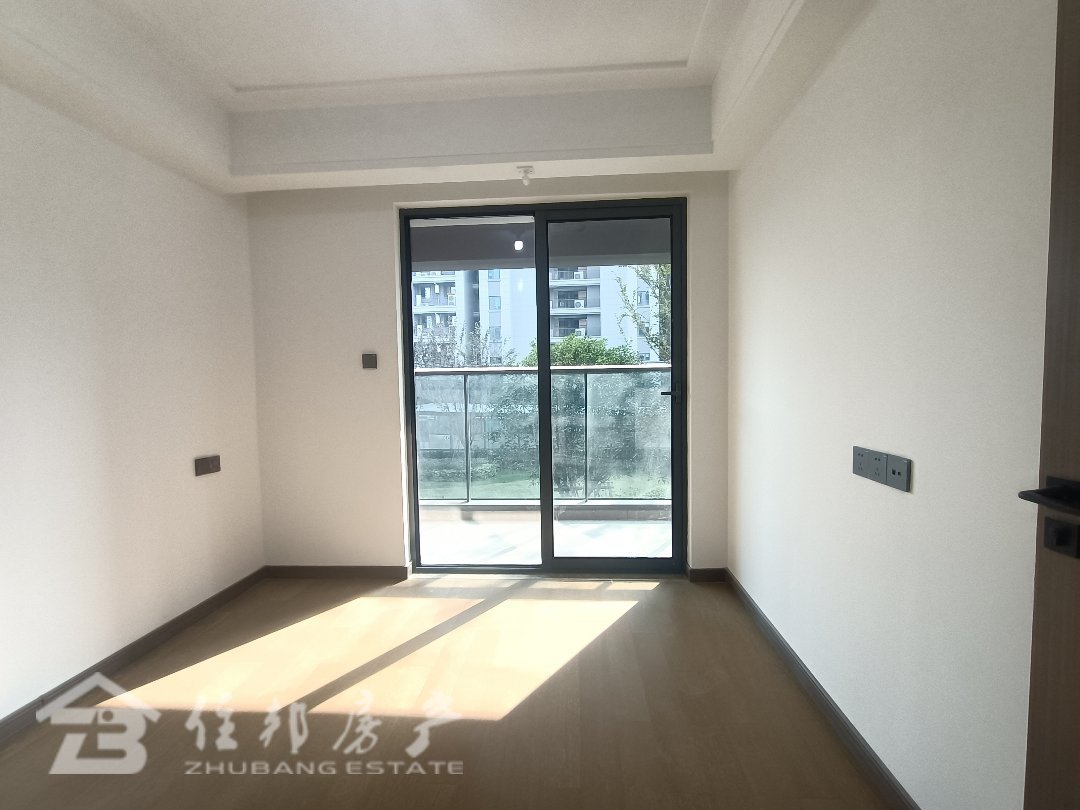 融信展望轩,精装3室2厅2卫1阳台真漂亮,错层设计真时尚!5
