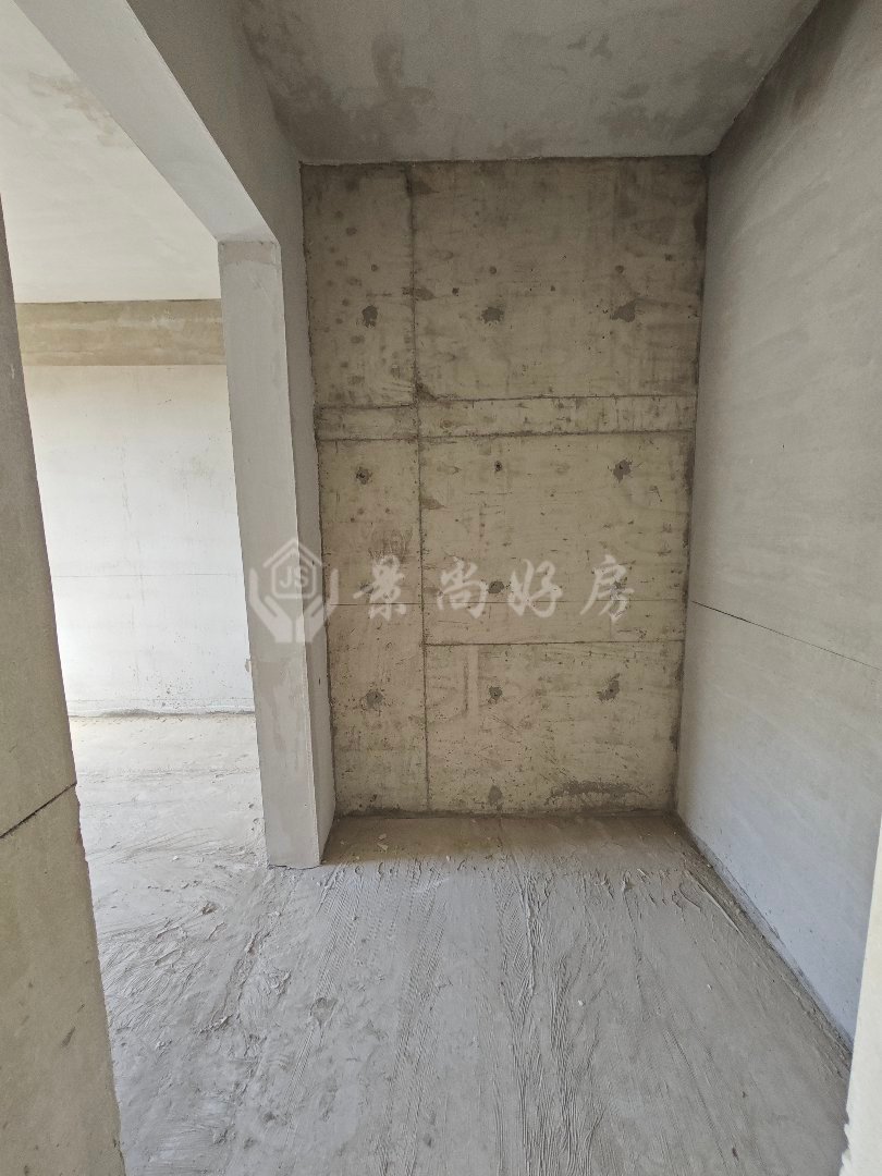 润泽公馆,润泽公馆毛坯155平四室两厅两卫房东诚心出售10
