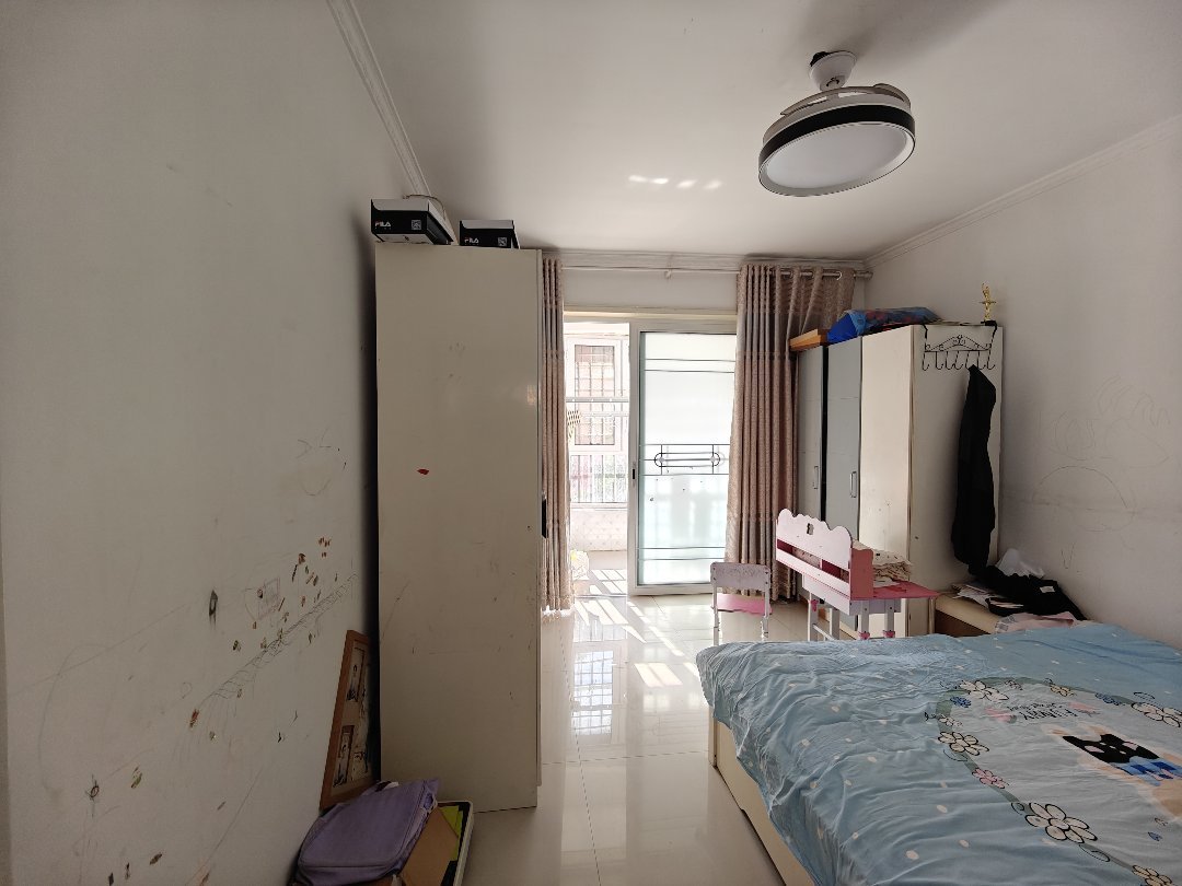 金兴澳园,急售 实验中学对面 温馨三居室 周边配套设施齐全10