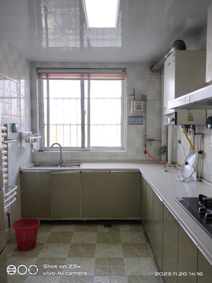 好运家园,金桥学校附近,3室2厅2卫,精装全屋家具,带车库5