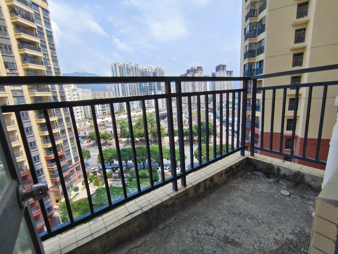 湖畔公馆,飞来湖畔大大型电梯小区2