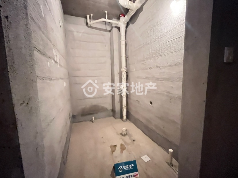 港府名都,港府名都,好地段。对面就是学校2