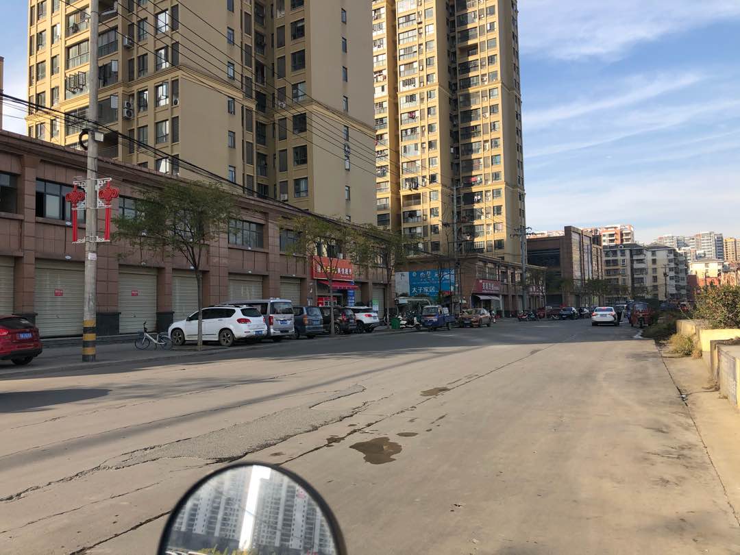中央锦城,中央锦城蕞给力的商铺出售,大门面7