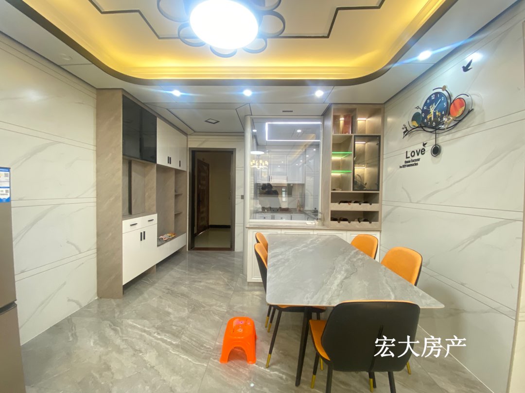 中梁国宾壹号,城东片区.精装修.即买即可入住12