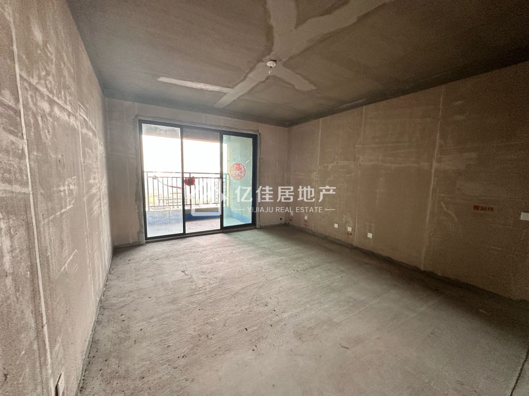 万基九尊府,南北通透边户!采光好!楼层好!3