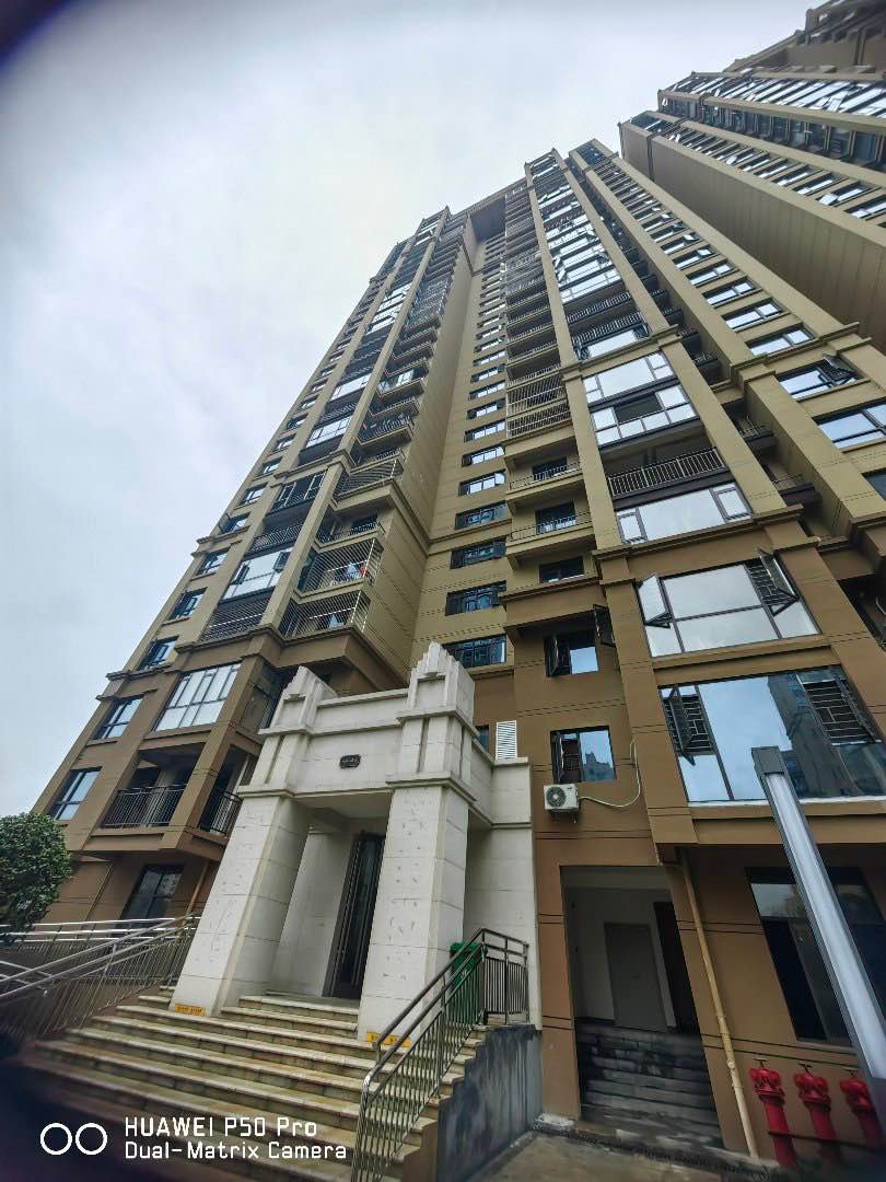 龙泊湾,龙泊湾8栋706,三室2厅2卫2