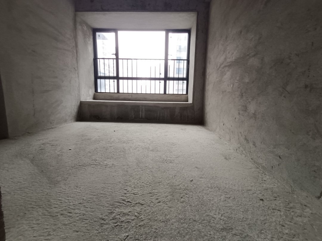海港成,南向望花园 证过二 景观靓6