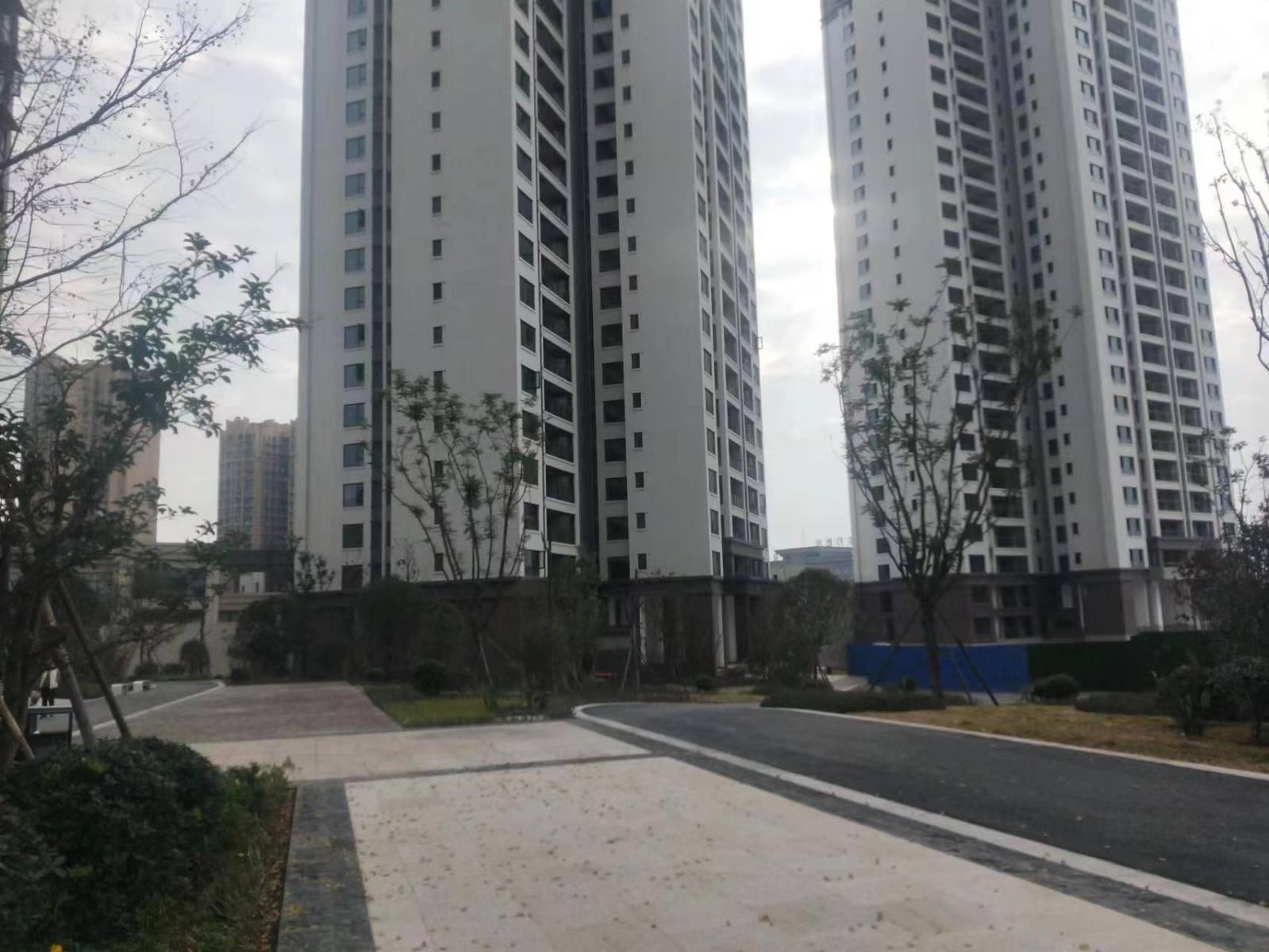 西城逸都,贡井片区,毛坯3室,好房诚售20