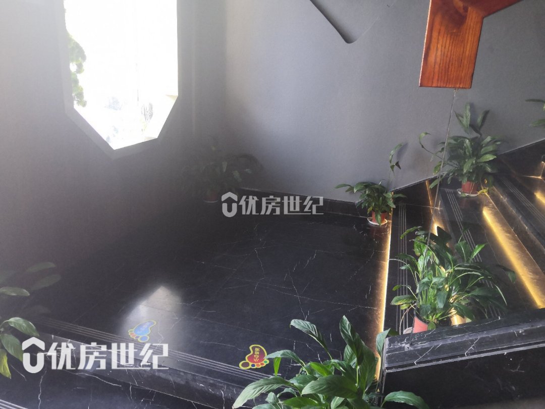东城国际,北岸社区沿街商铺,稳定在售陈英4
