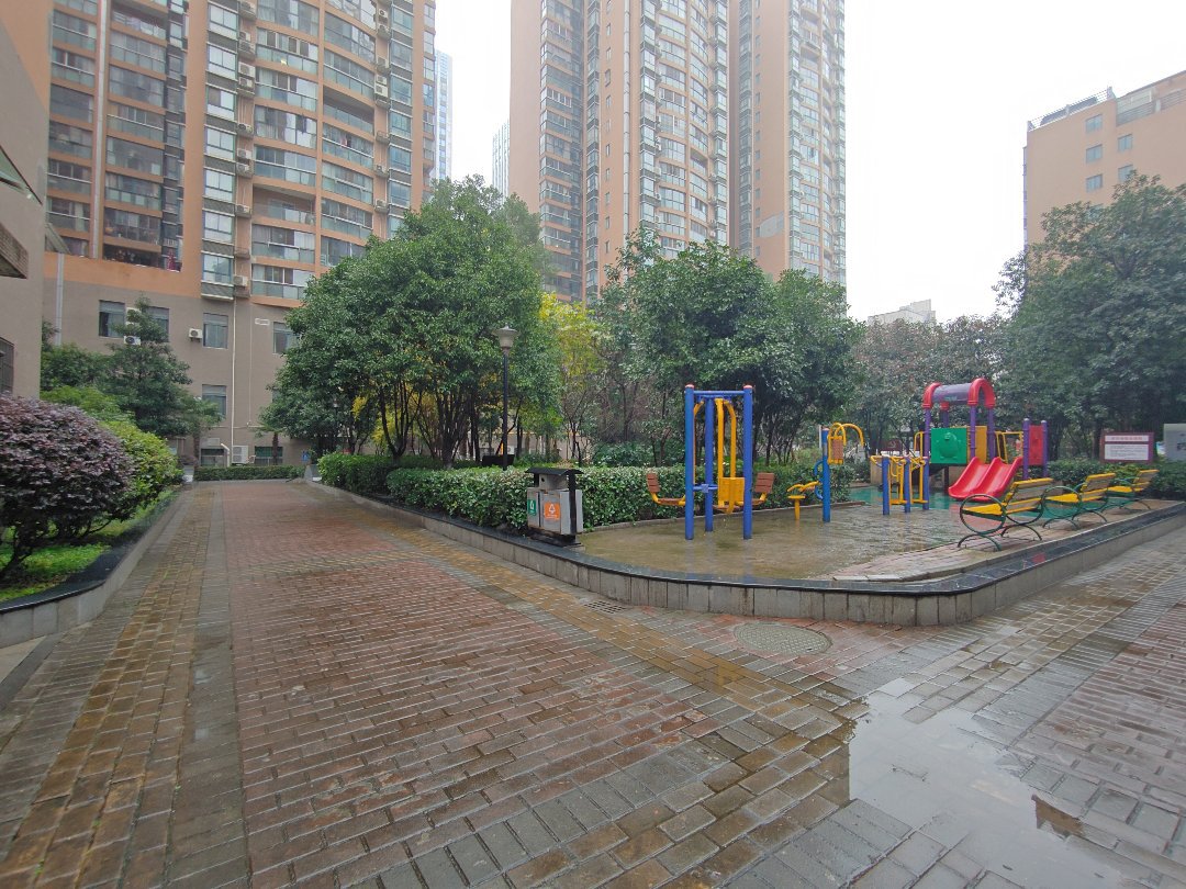 南洋国际,南洋国际电梯中层精装四室两厅一卫双大阳台只要毛坯价北京路安家13