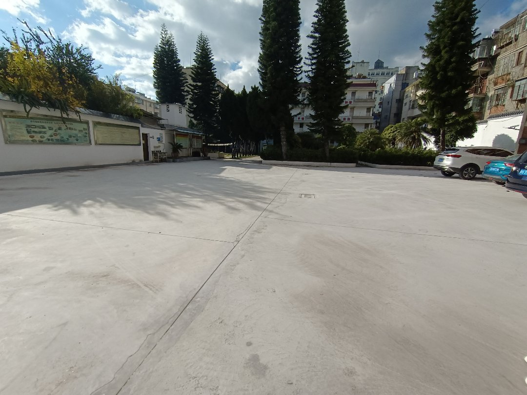 明强街,明强街通商巷两室,东西向,出让地,院子大免费停车,有钥匙11