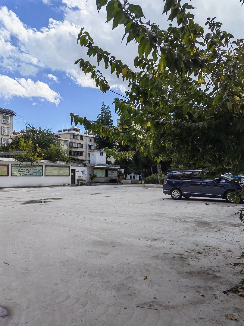明强街,明强街通商巷两室,东西向,出让地,院子大免费停车,有钥匙13