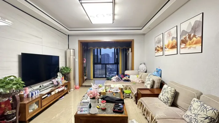 邦泰北区,精装大三室,只卖空房,带车位