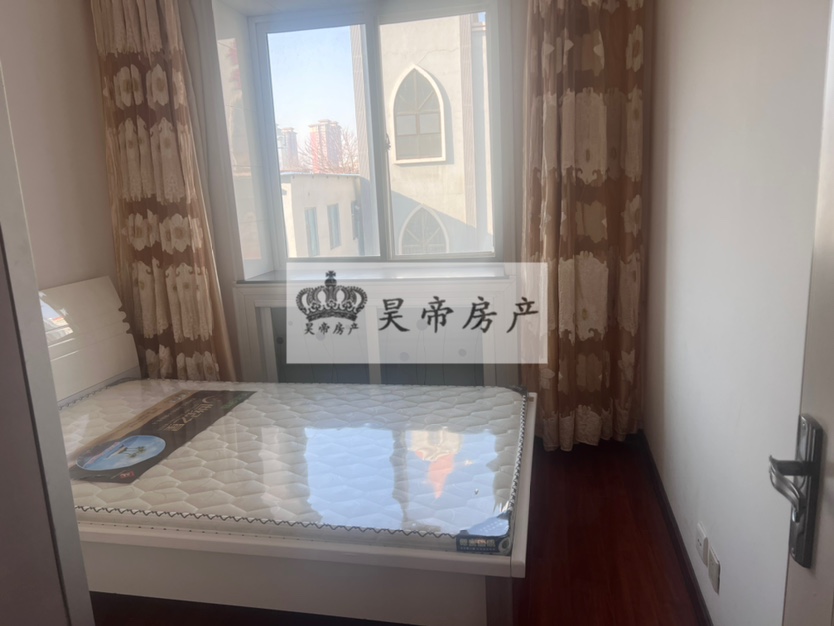 和顺小区,西村十字。好楼层可拎包入住。7
