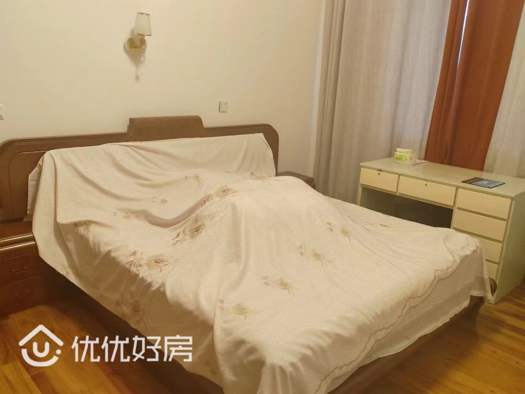 冠建小区,冠建双好超市后面蔬州园别墅,业主急售11