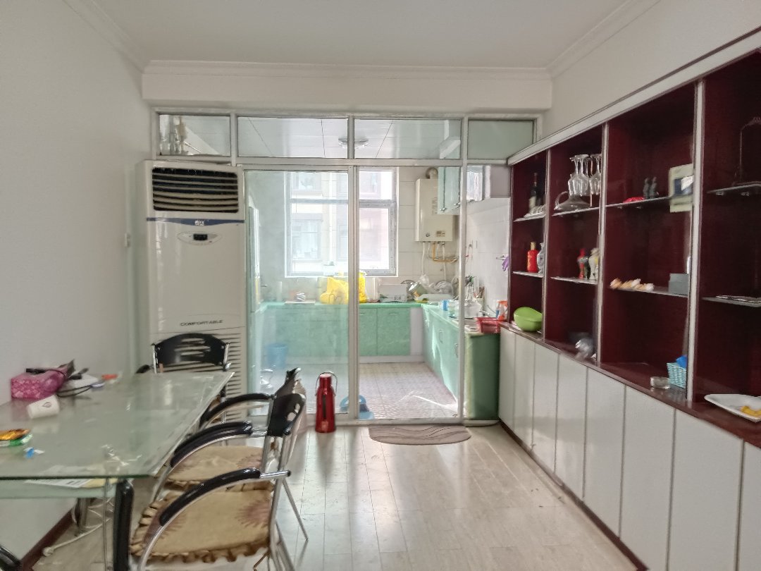 东台社区,城中区东台社区4室2厅2卫1阳台普通南北没有暖气10