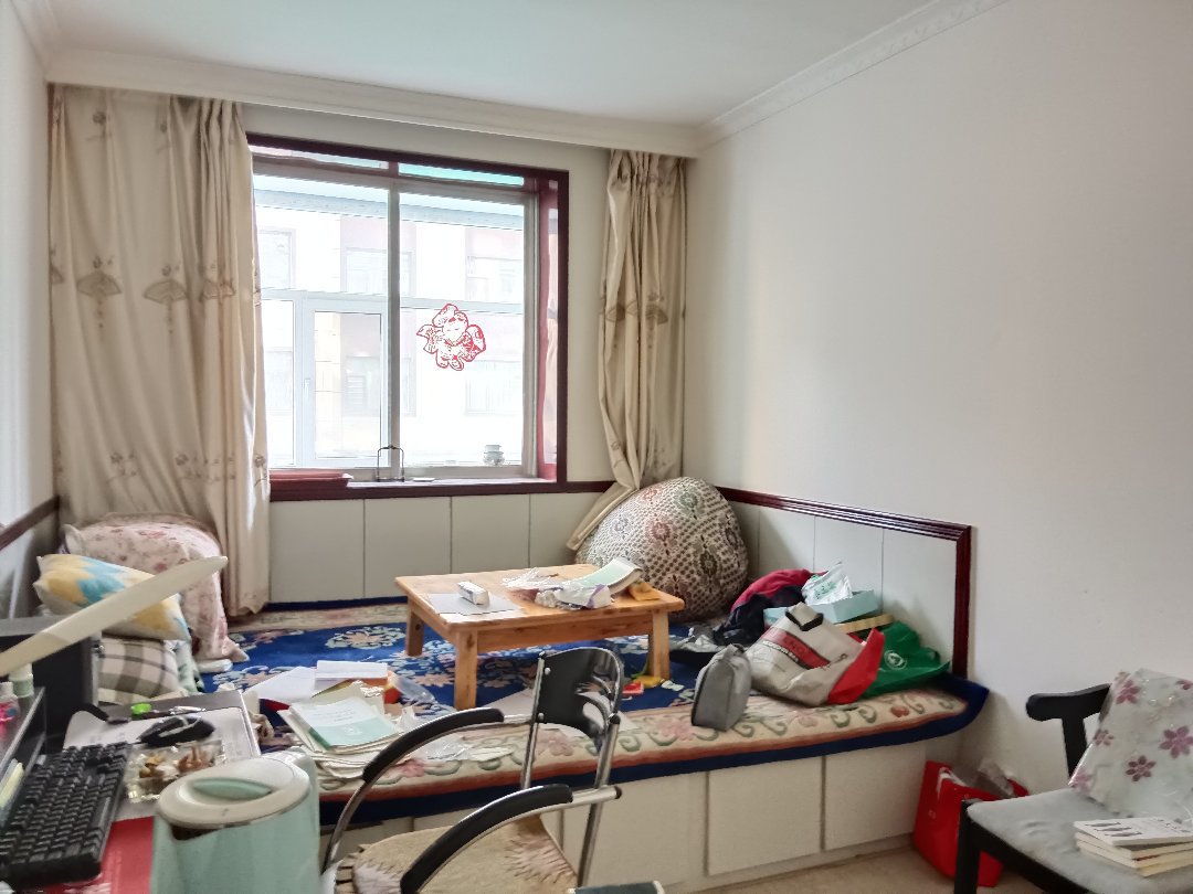 东台社区,城中区东台社区4室2厅2卫1阳台普通南北没有暖气9